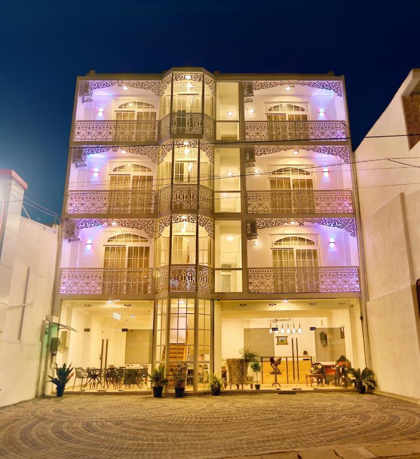 Vendol Maliga Edge Hotel Kandy Bagian luar foto