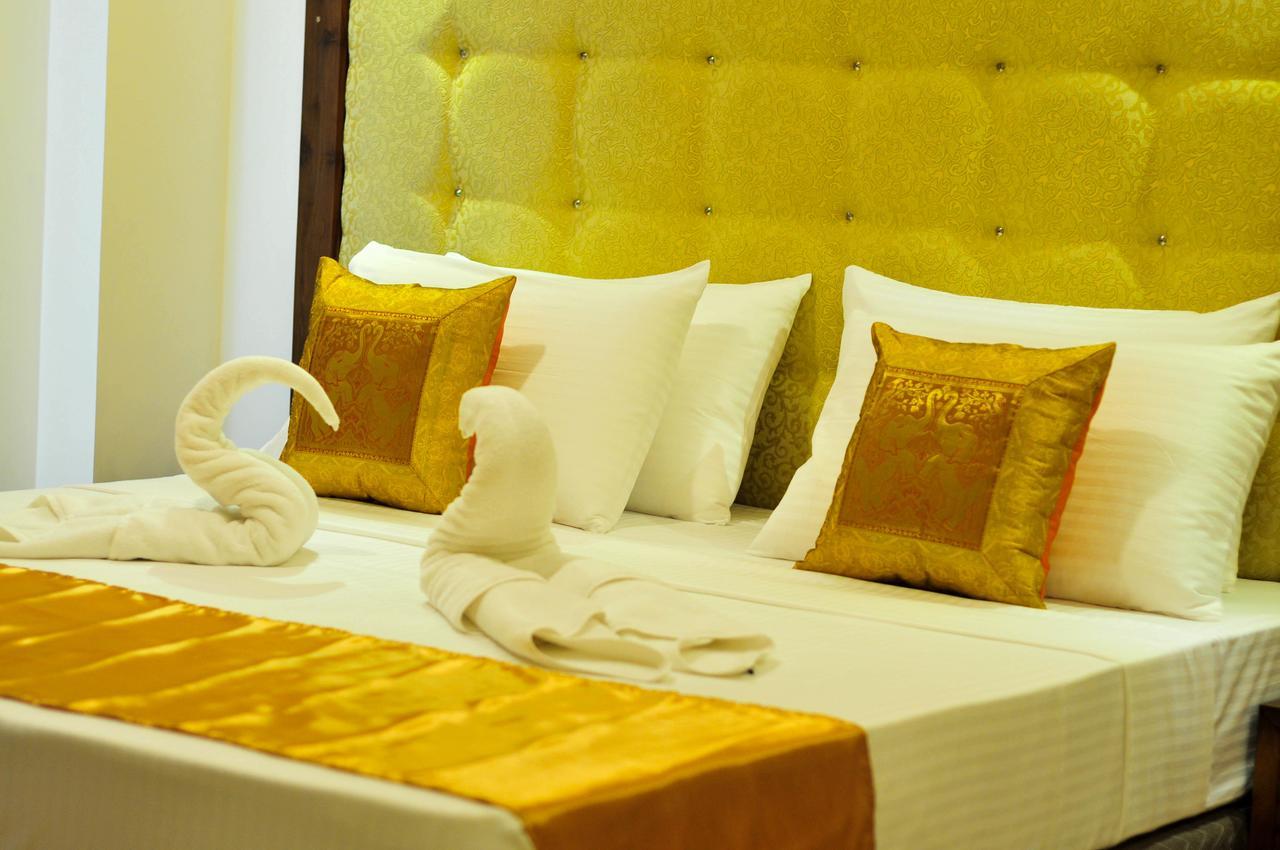 Vendol Maliga Edge Hotel Kandy Bagian luar foto