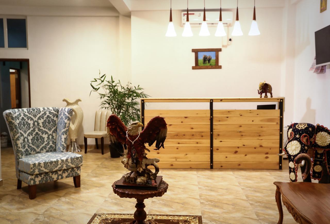 Vendol Maliga Edge Hotel Kandy Bagian luar foto